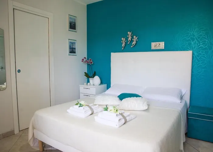 Hotel familiare: Di Fiore in Fiore LT free private parking